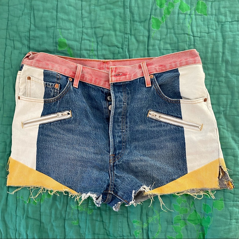 Levi’s shorts!